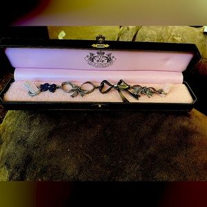 Vintage Juicy Couture Bow Bracelet!!!